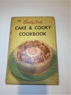 1953 Family Circle Cake & Cooky Cookbook Vintage Hardcover Mid Century Baking